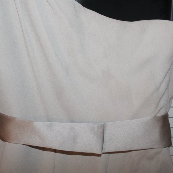 NWT LOVELY AND SMART VERA WANG - Picture 5 of 7